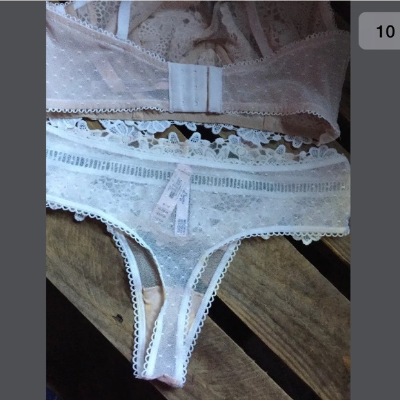 Victoria’s Secret floral sheer wanderlust bra set - Picture 8 of 8